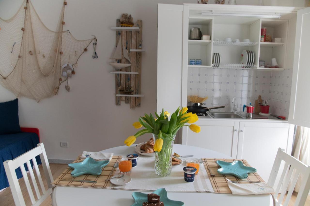 Casa Laura Bed and Breakfast Terracina Exteriör bild